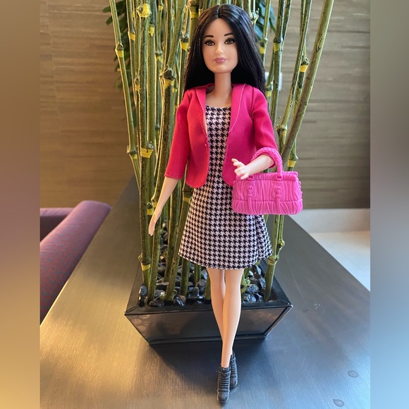 Brand New Mattel Barbie Fashionista - Picture 4 of 13